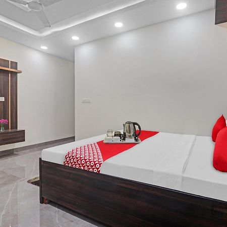 Hotel O Amazing Guest House New Delhi Eksteriør billede